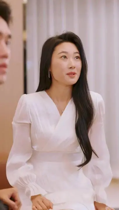 《郁总，离婚协议请签收》：霸总追妻火葬场？剧情反转烧脑，等你入坑！