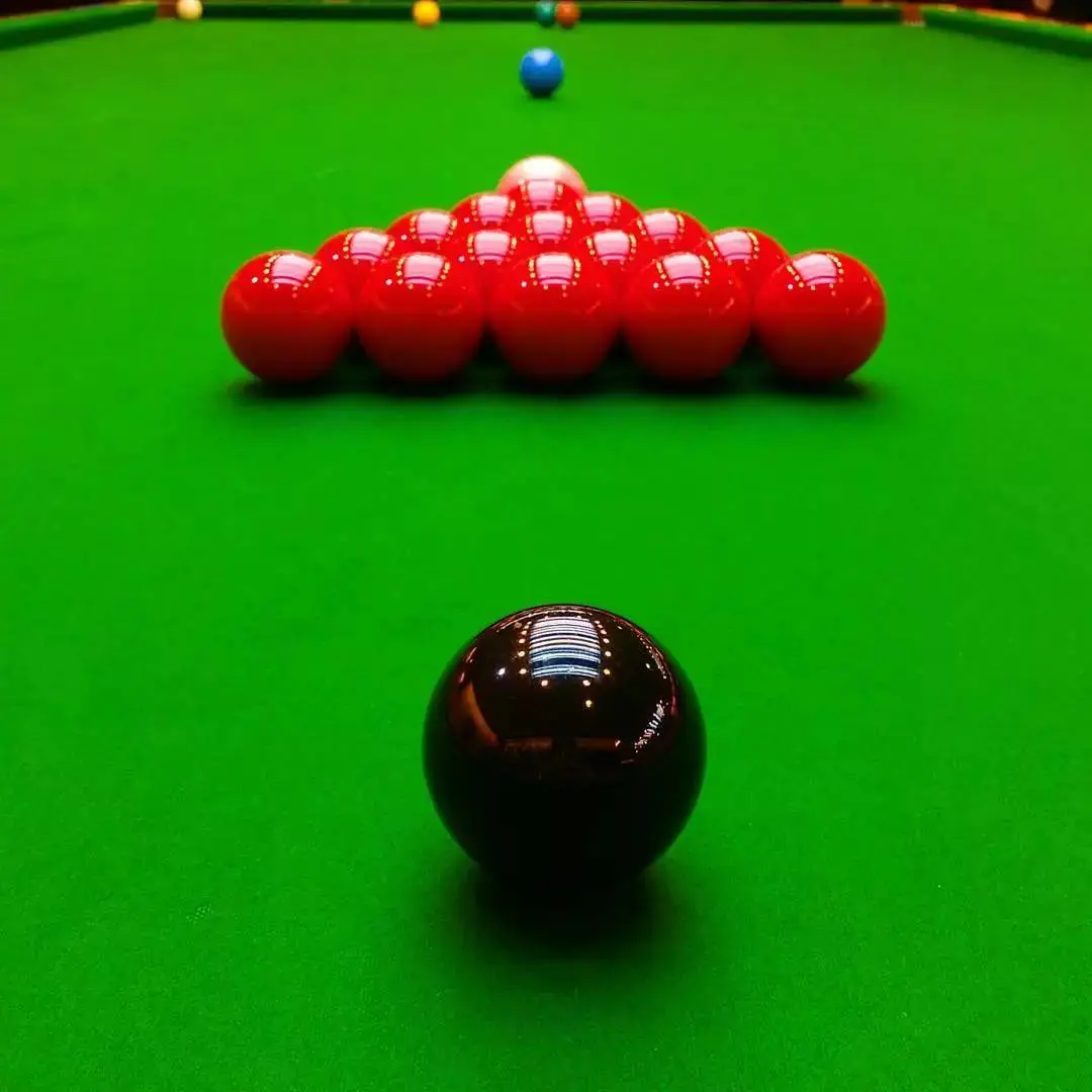 2023斯诺克北爱尔兰公开赛：米尔金斯VS曹宇鹏，谁将问鼎冠军？精彩赛事不容错过！